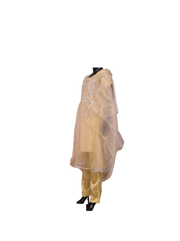 organza yellow