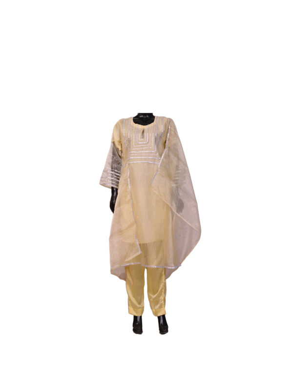 organza yelow